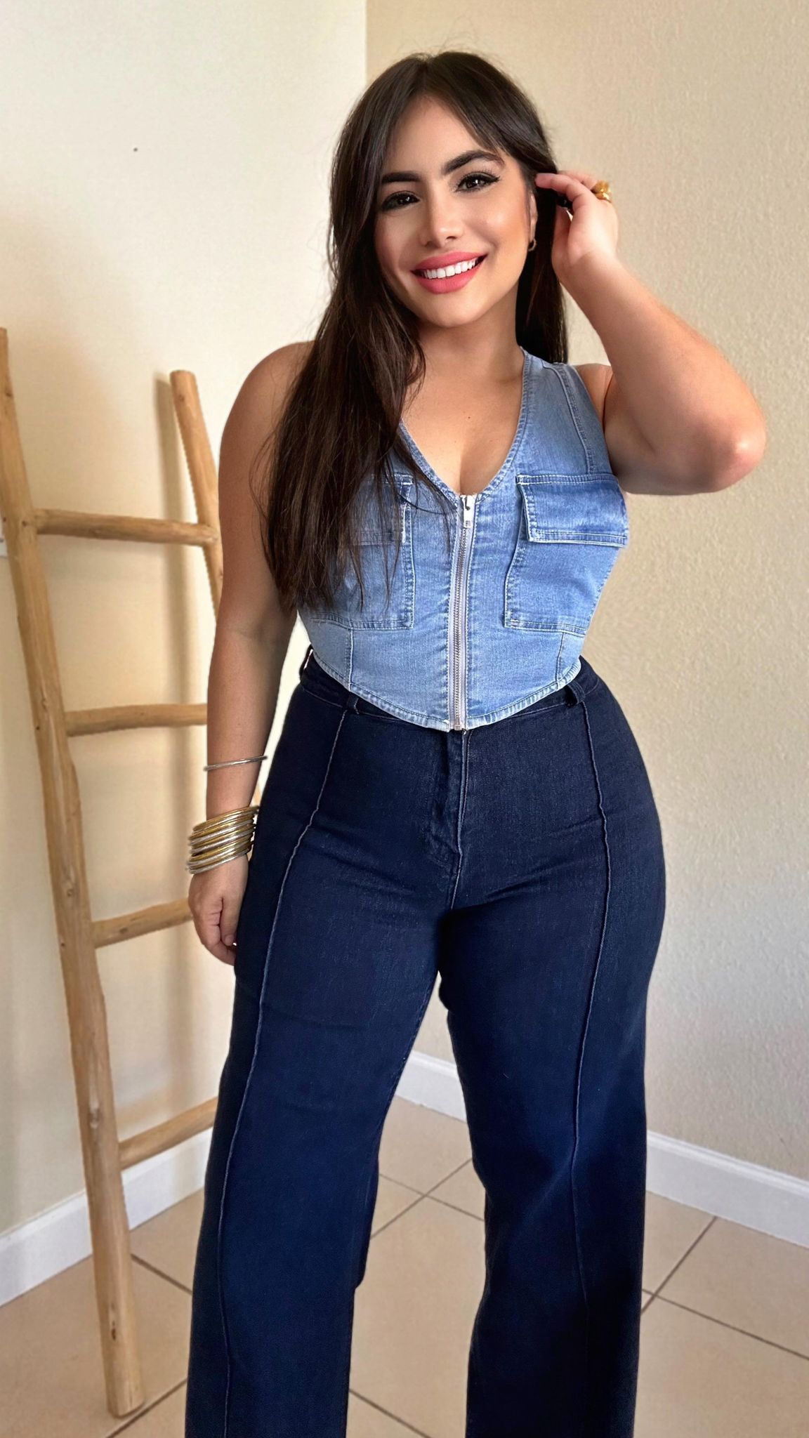 The Daphne Denim Top (Light Blue)